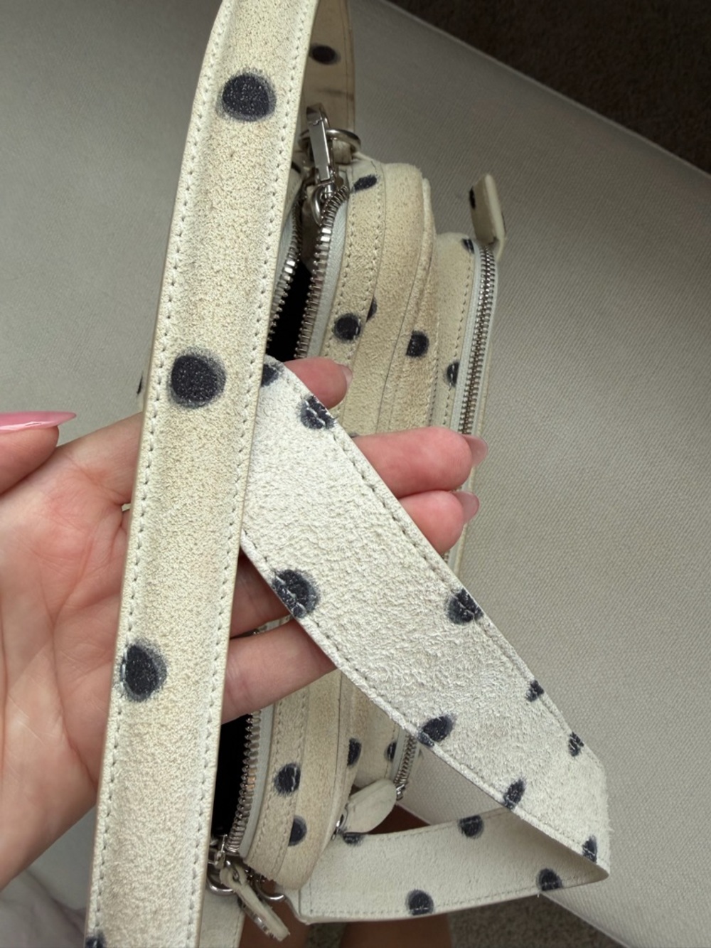 Acne Studios Camero Runway Bag Polka Dot Suede. Limited edition - Picture 6 of 7